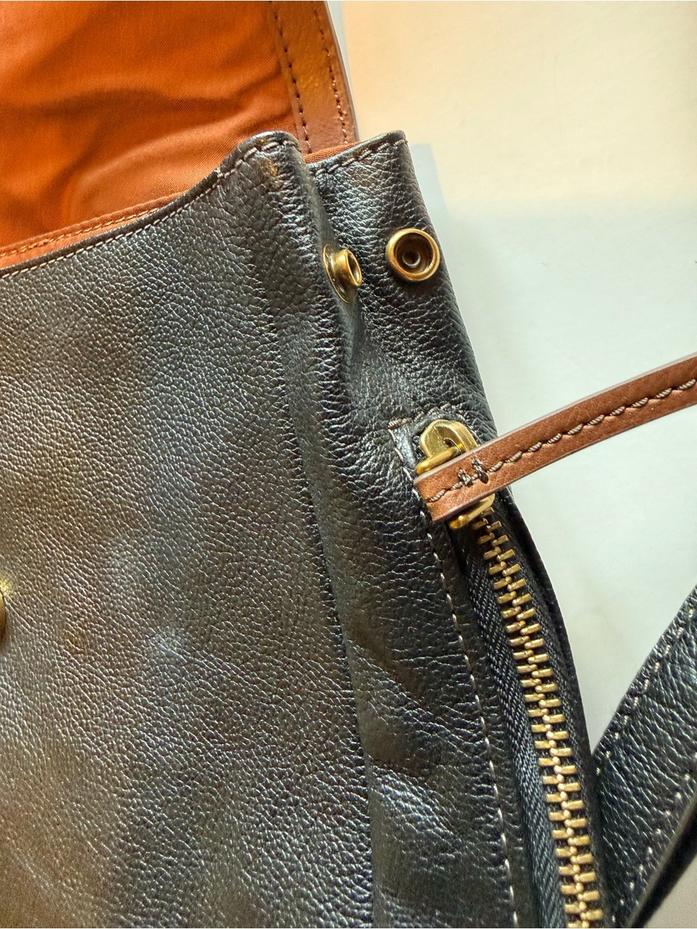 Fossil Black Leather Backpack – Excellent Condition - Picture 10 of 10